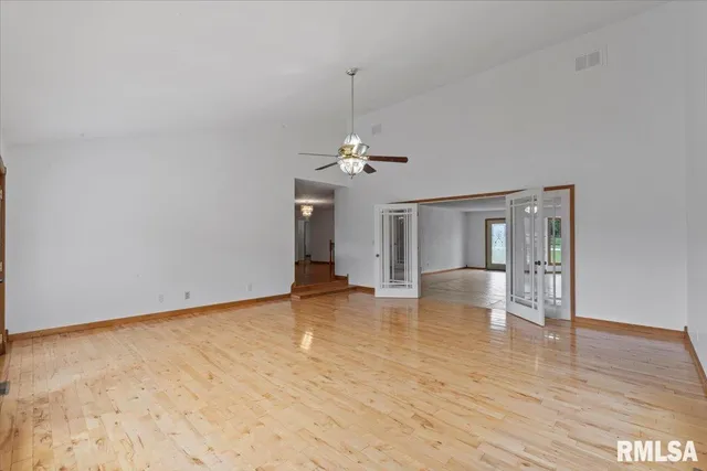 $519,000 | 1610 Wisconsin Street, Le Claire, IA 52753