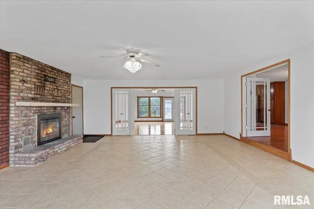 $519,000 | 1610 Wisconsin Street, Le Claire, IA 52753