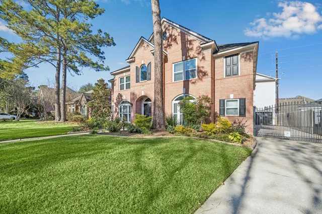 $650,000 | 4619 Brook Shadow Drive, Kingwood, TX 77345