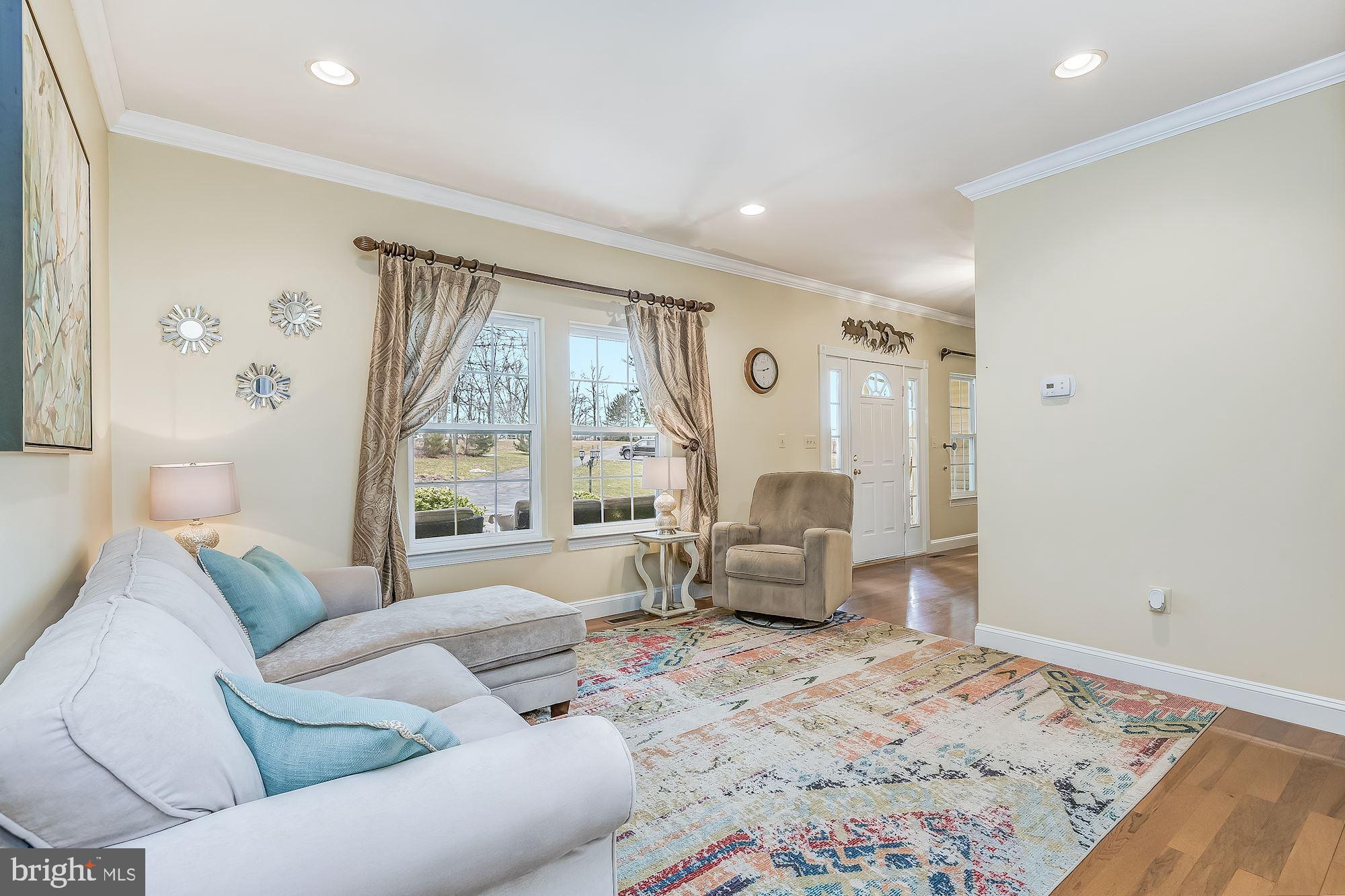 15611 Bushy Park Road Woodbine, MD 21797 - Photo 16 of 92 Living Room
