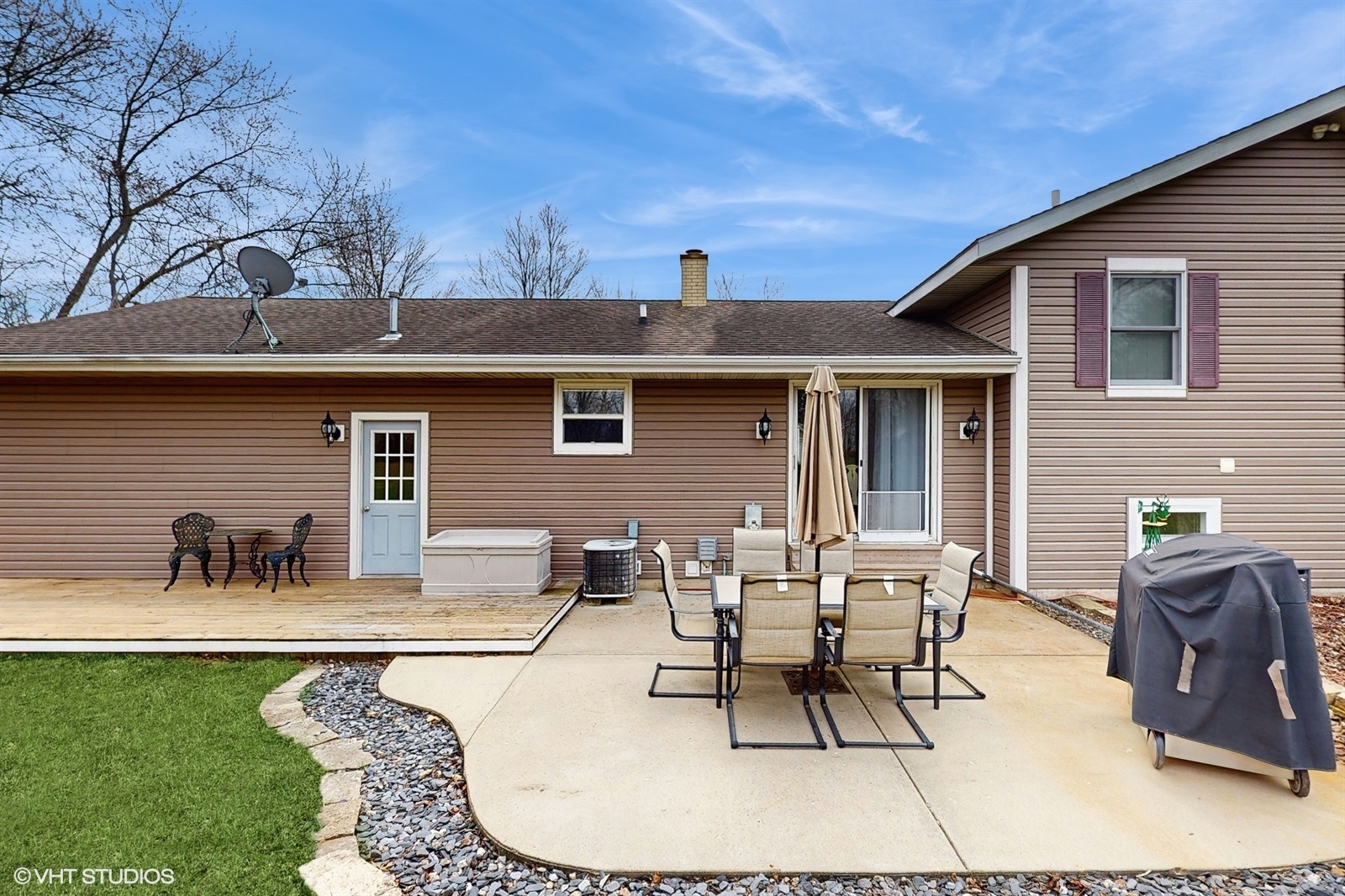 2606 Martin Drive Spring Grove, IL 60081 - Photo 24 of 32 a view of a house with patio