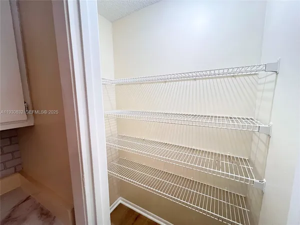 $1,500 | 4581 West McNab Road, Unit 22, Pompano Beach, FL 33069