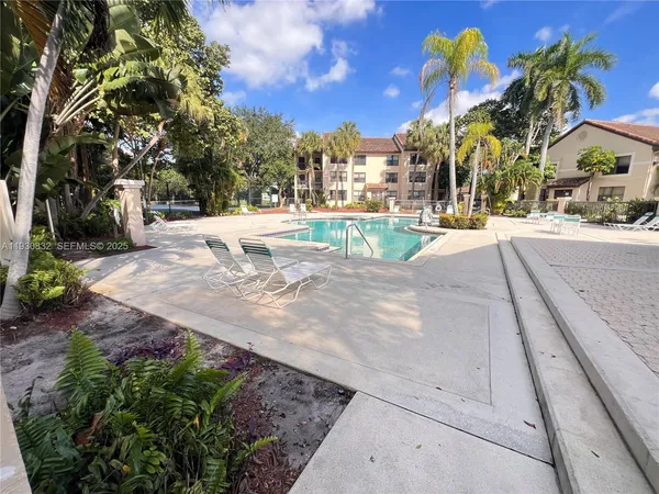 $1,500 | 4581 West McNab Road, Unit 22, Pompano Beach, FL 33069