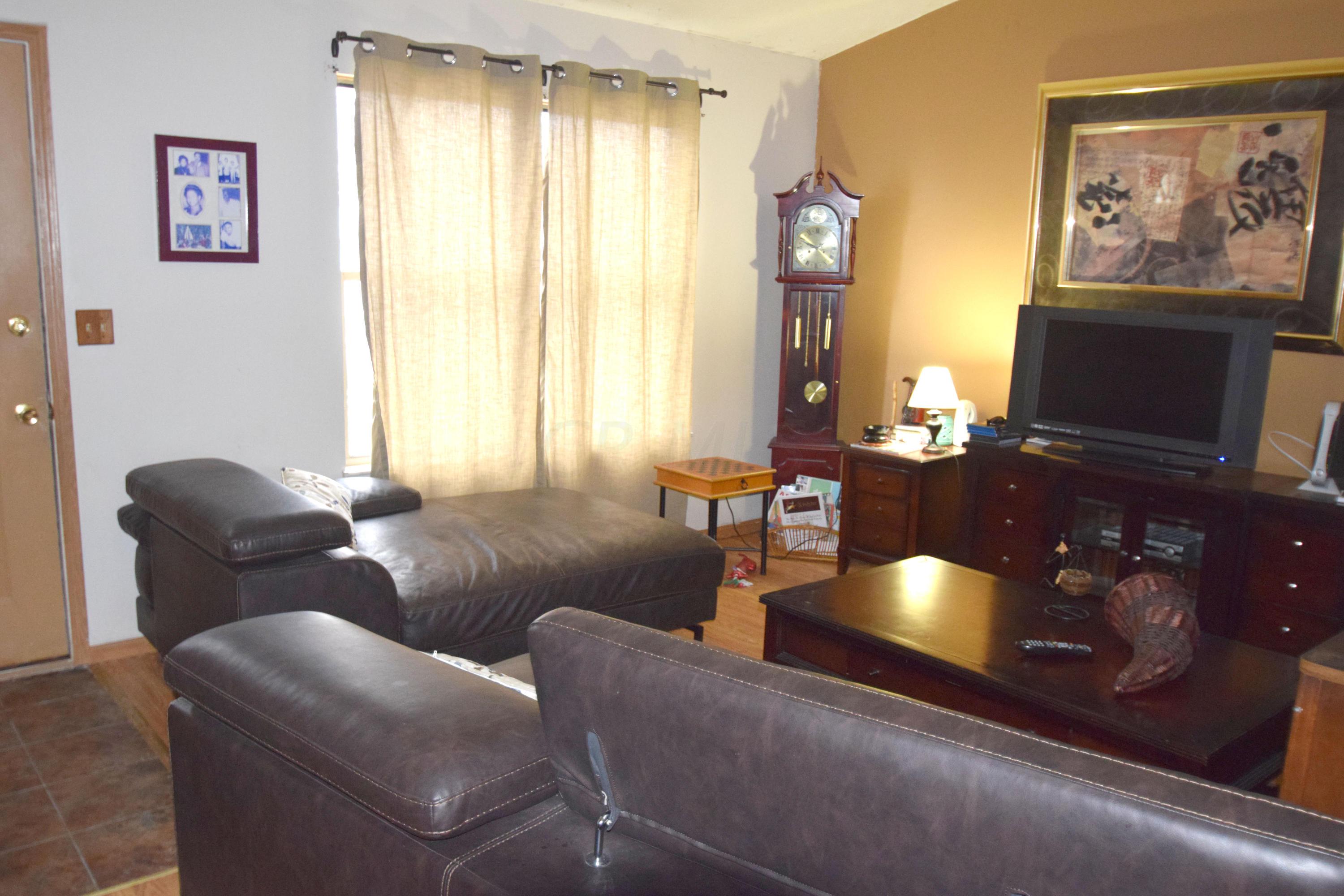 2772 Raphael Drive Columbus, OH 43232 - Photo 4 of 9 Gallery Image 4