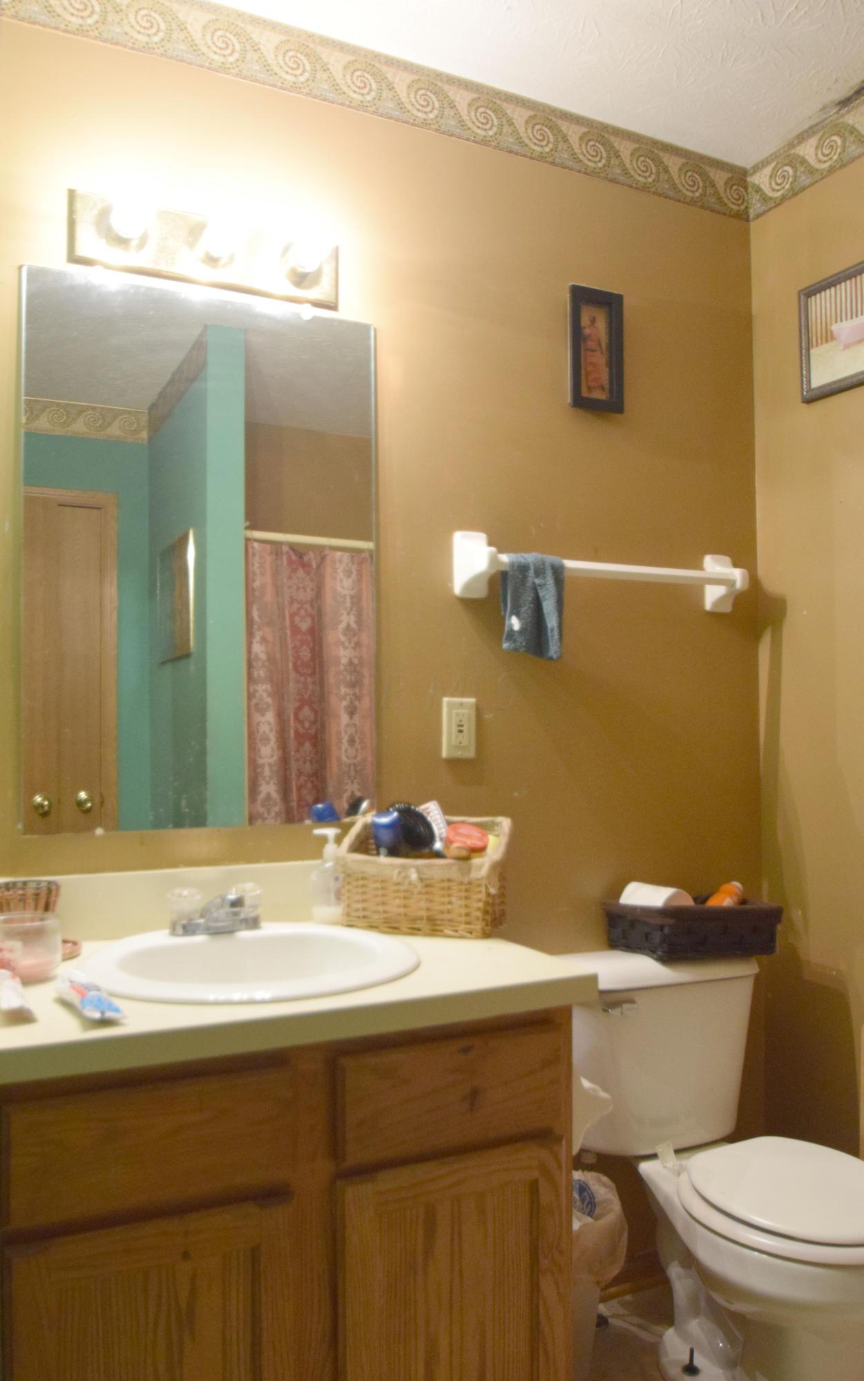 2772 Raphael Drive Columbus, OH 43232 - Photo 5 of 9 Gallery Image 5