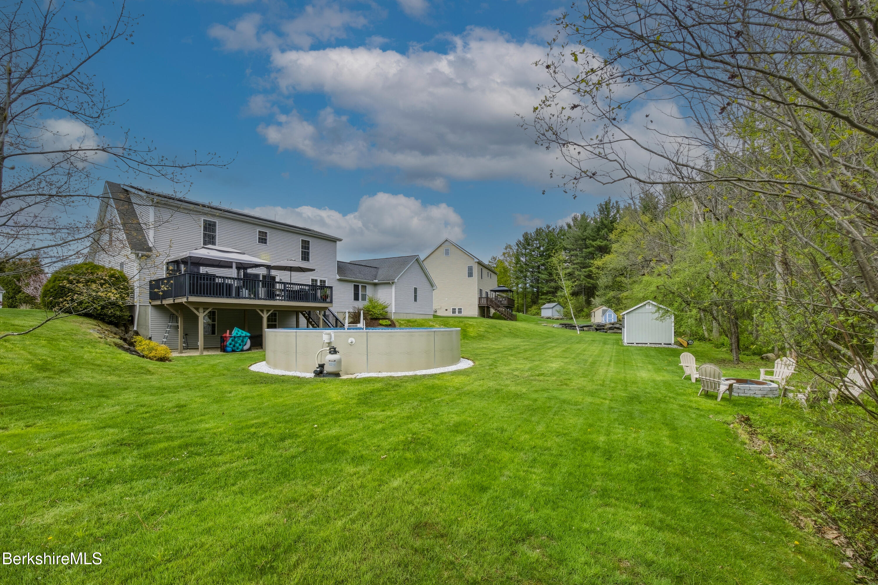 14 County Court Pittsfield, MA 01201 - Photo 56 of 60 Backyard 1
