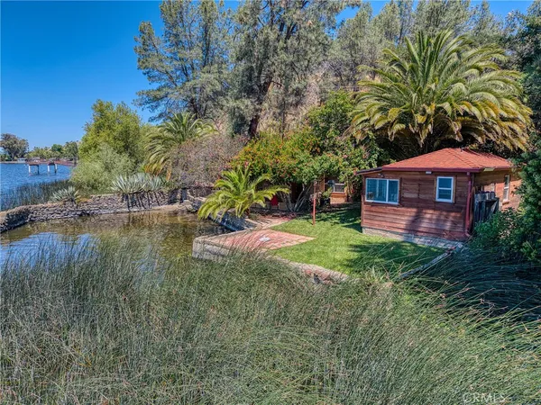 $379,000 | 9865 State Highway 20, Clearlake Oaks, CA 95423