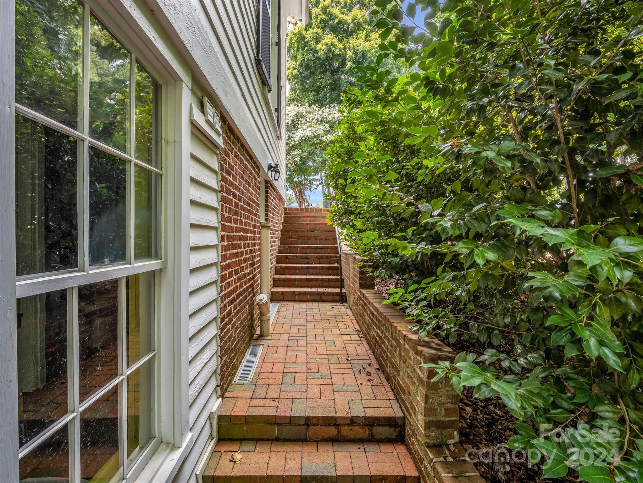 316 North Main Street Rutherfordton, NC 28139 - Photo 8 of 30 a view of balcony with wooden floor and fence
