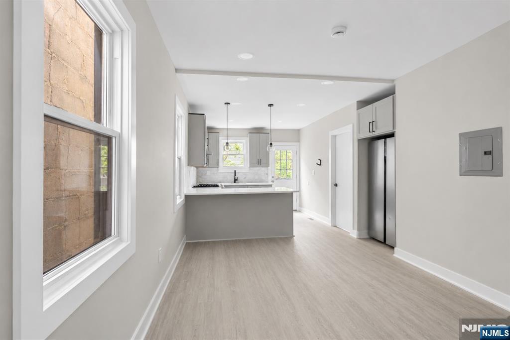 654 South 12th Street Newark, NJ 07103 - Photo 16 of 25