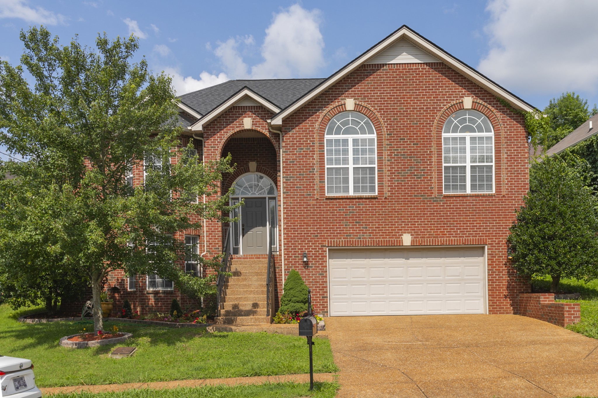 7337 Campton Road Nashville, TN 37211 - Photo 2 of 53