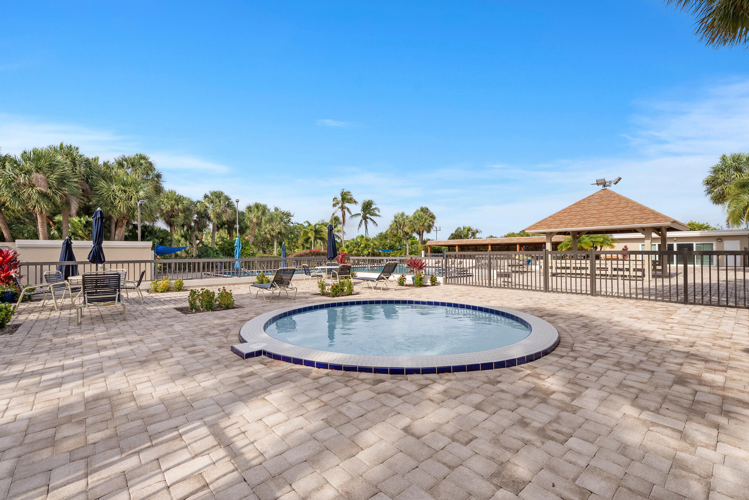109 Harbourside Circle Jupiter, FL 33477 - Photo 32 of 39 37_dsc09516