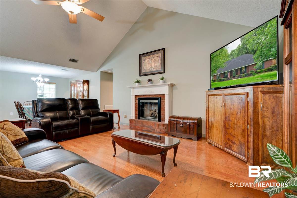 5005 Highcrest Drive Mobile, AL 36693 - Photo 6 of 26