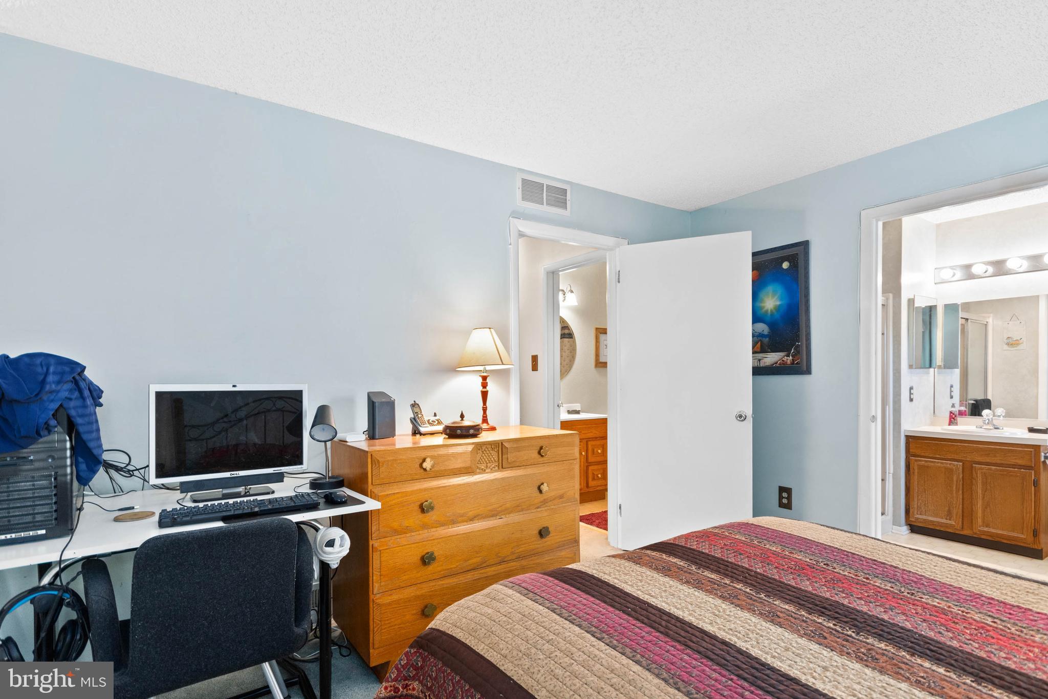 4517 Aberdeen Drive Mount Laurel, NJ 08054 - Photo 11 of 19 Gallery Image 11