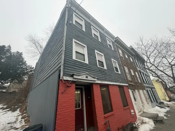 $189,900 | 143 Clinton Street, Albany, NY 12202
