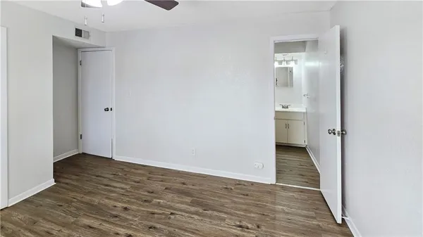 $160,000 | 6222 Robinson Street, Unit 3, Overland Park, KS 66202