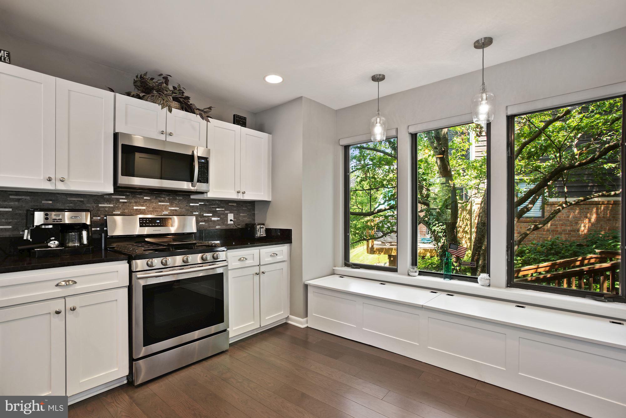11004 Thrush Ridge Road Reston, VA 20191 - Photo 12 of 38