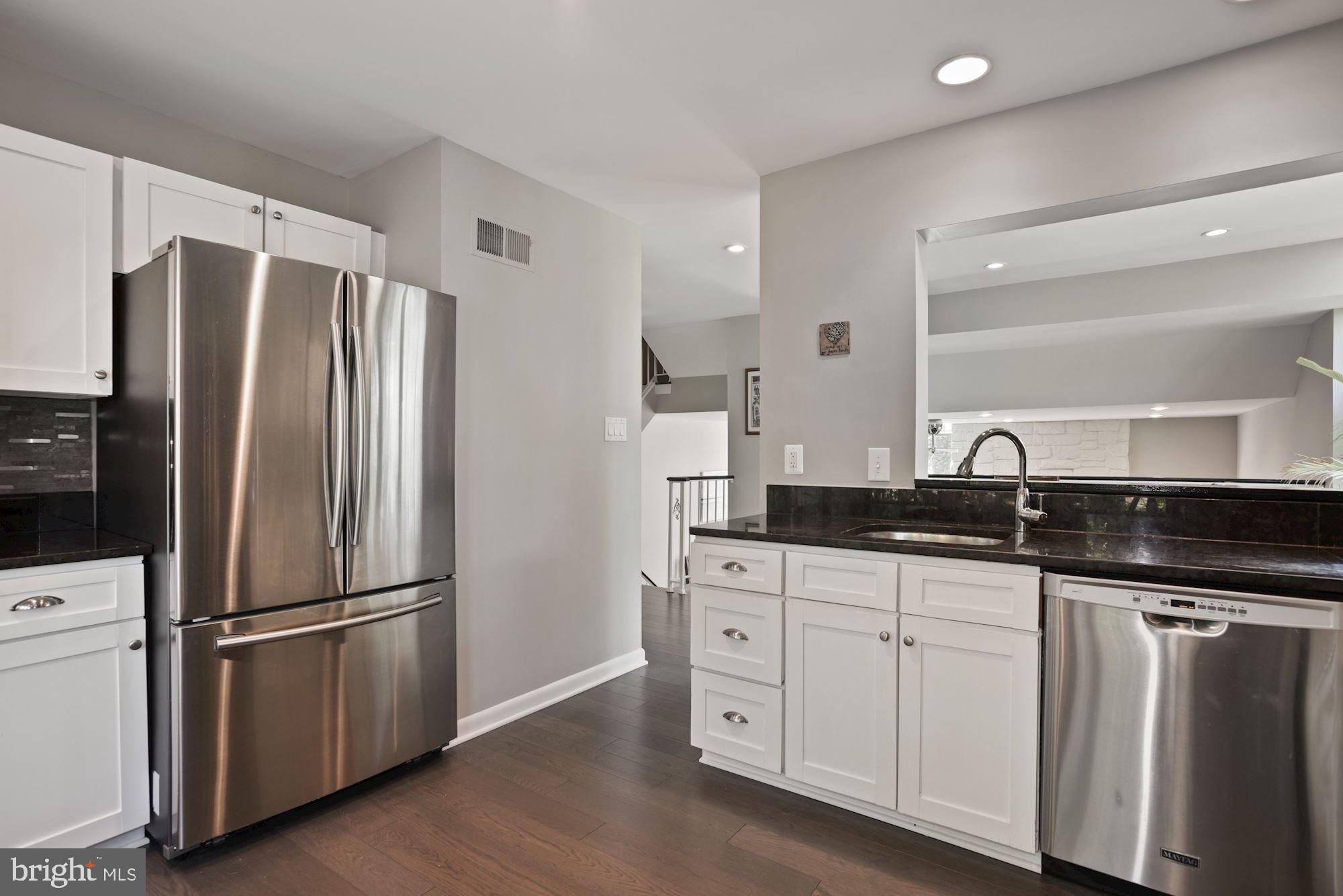11004 Thrush Ridge Road Reston, VA 20191 - Photo 14 of 38