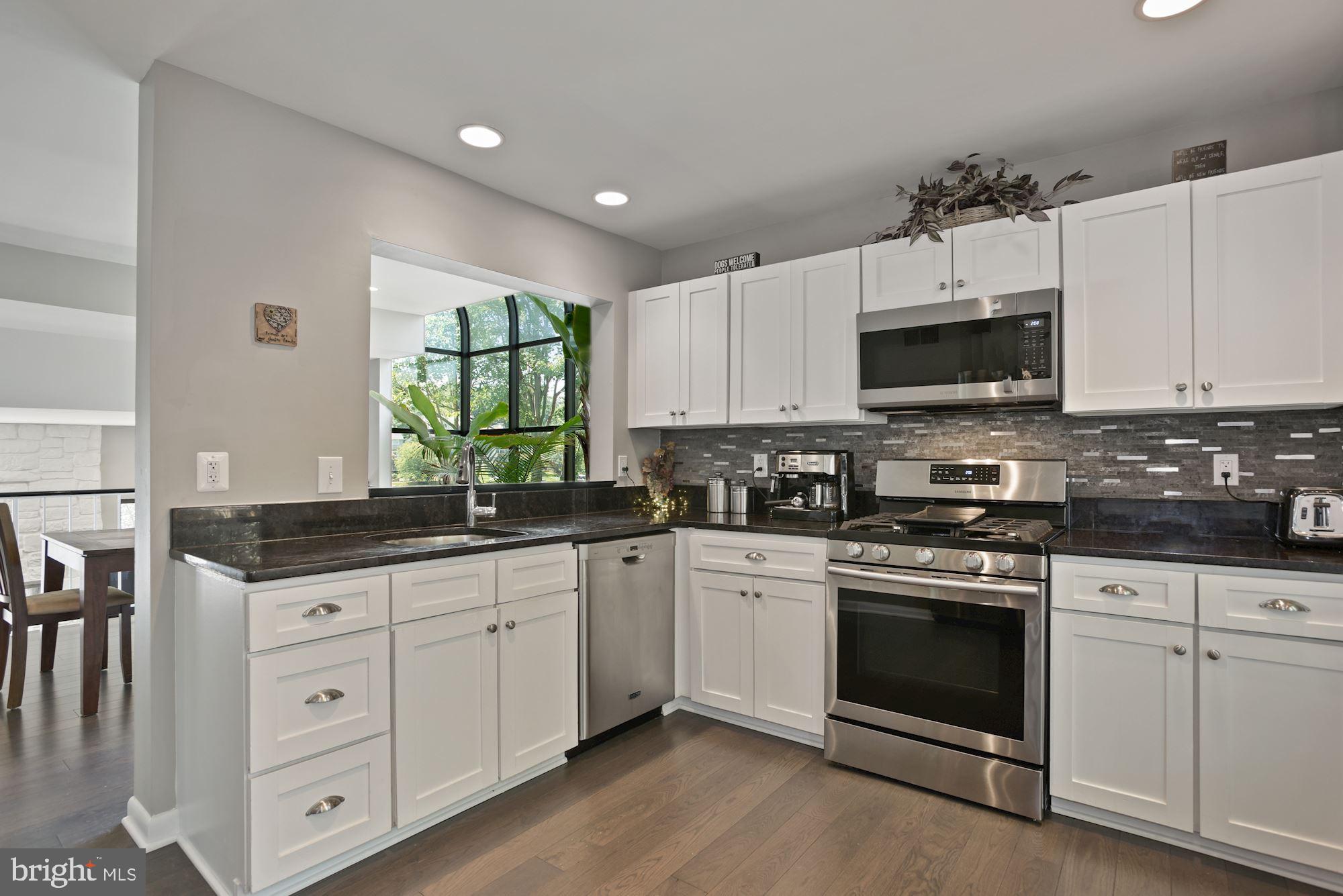 11004 Thrush Ridge Road Reston, VA 20191 - Photo 15 of 38