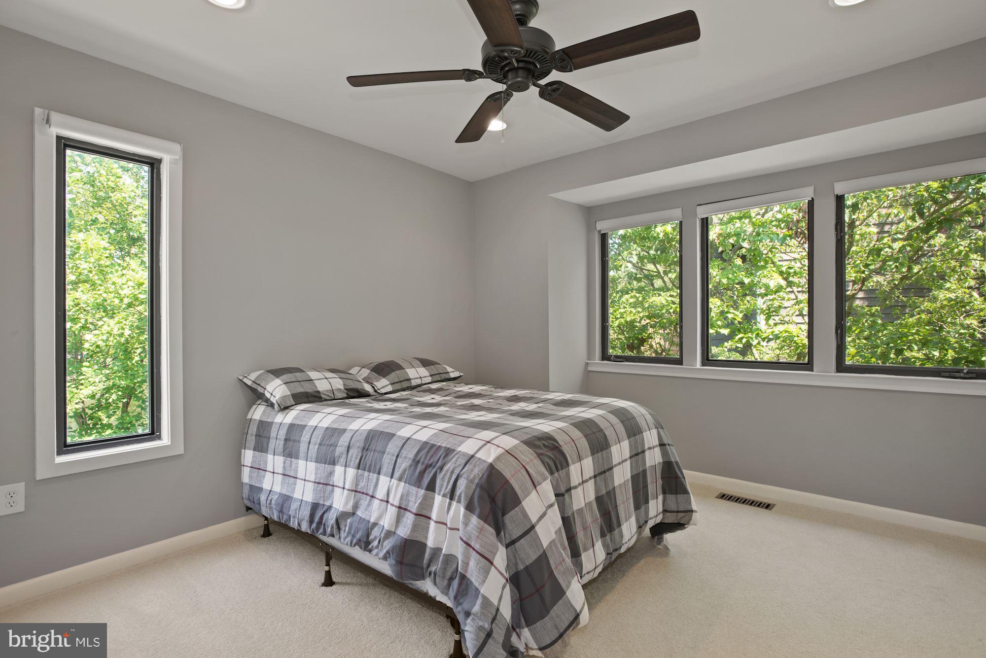 11004 Thrush Ridge Road Reston, VA 20191 - Photo 22 of 38