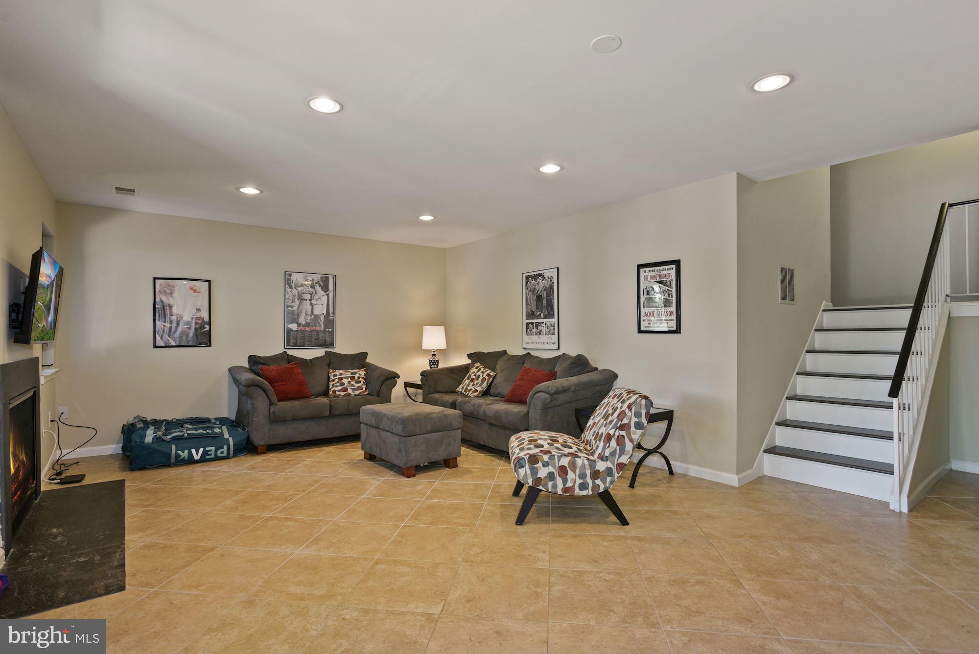 11004 Thrush Ridge Road Reston, VA 20191 - Photo 27 of 38