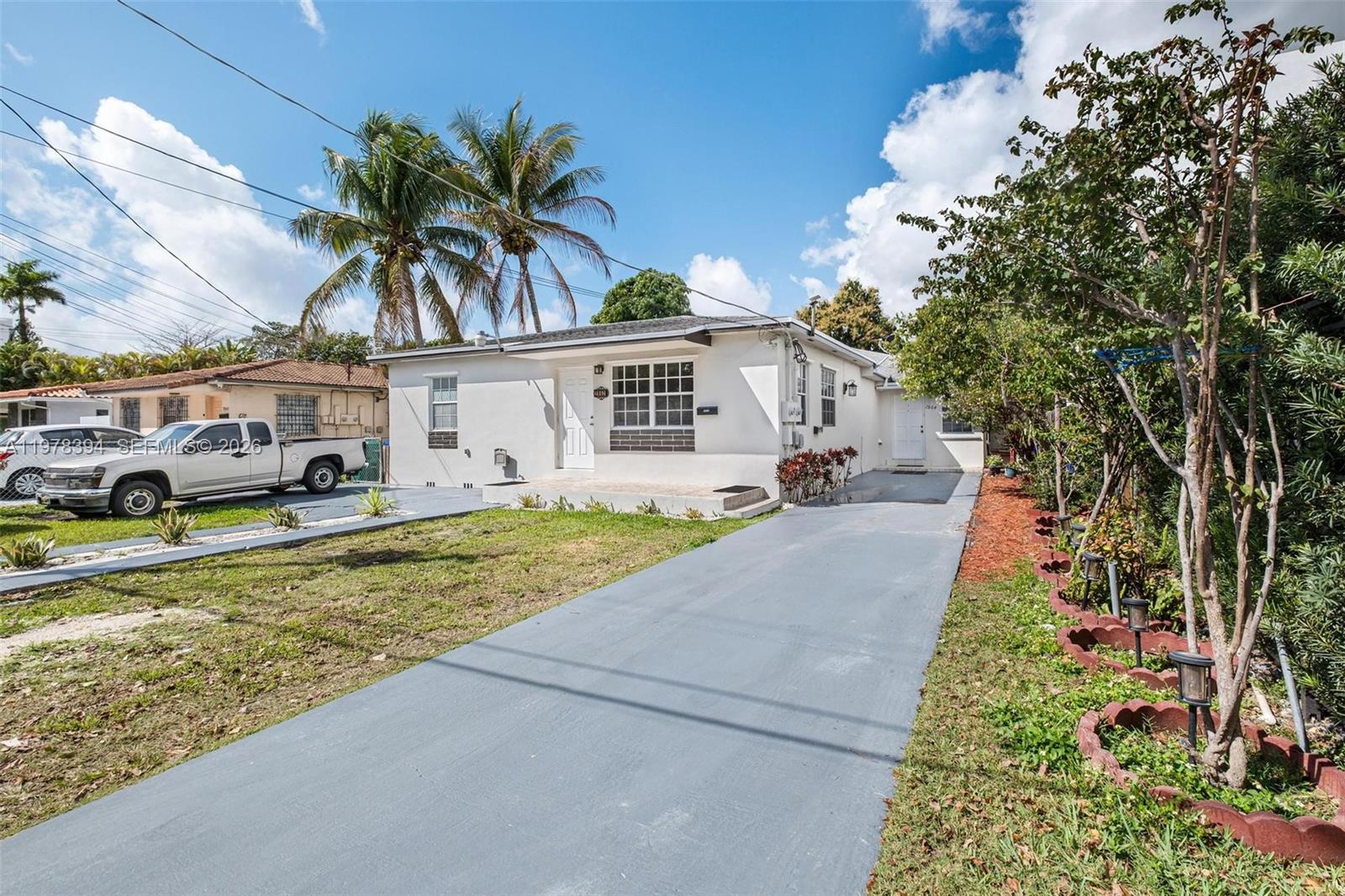 2862 Southwest 38th Court Miami, FL 33134 - Photo 3 of 67