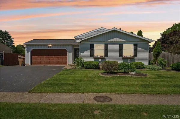 $300,000 | 92 Woodgate Drive, Cheektowaga, NY 14227