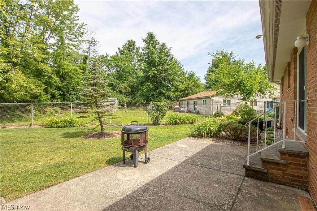 21002 Lunn Road Strongsville, OH 44149 - Photo 24 of 31