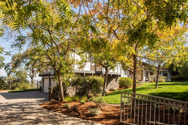a view of outdoor space with green space