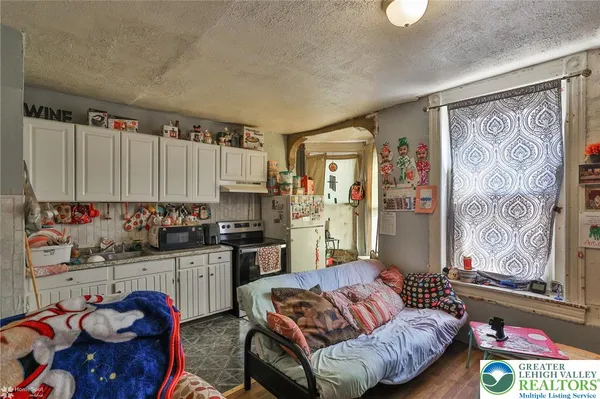 $340,000 | 424 North 6th Street, Allentown, PA 18102