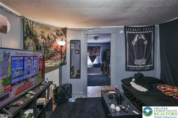 $340,000 | 424 North 6th Street, Allentown, PA 18102