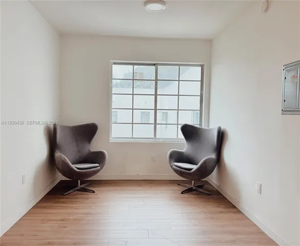 $2,300 | 1525 Euclid Avenue, Unit 18, Miami Beach, FL 33139