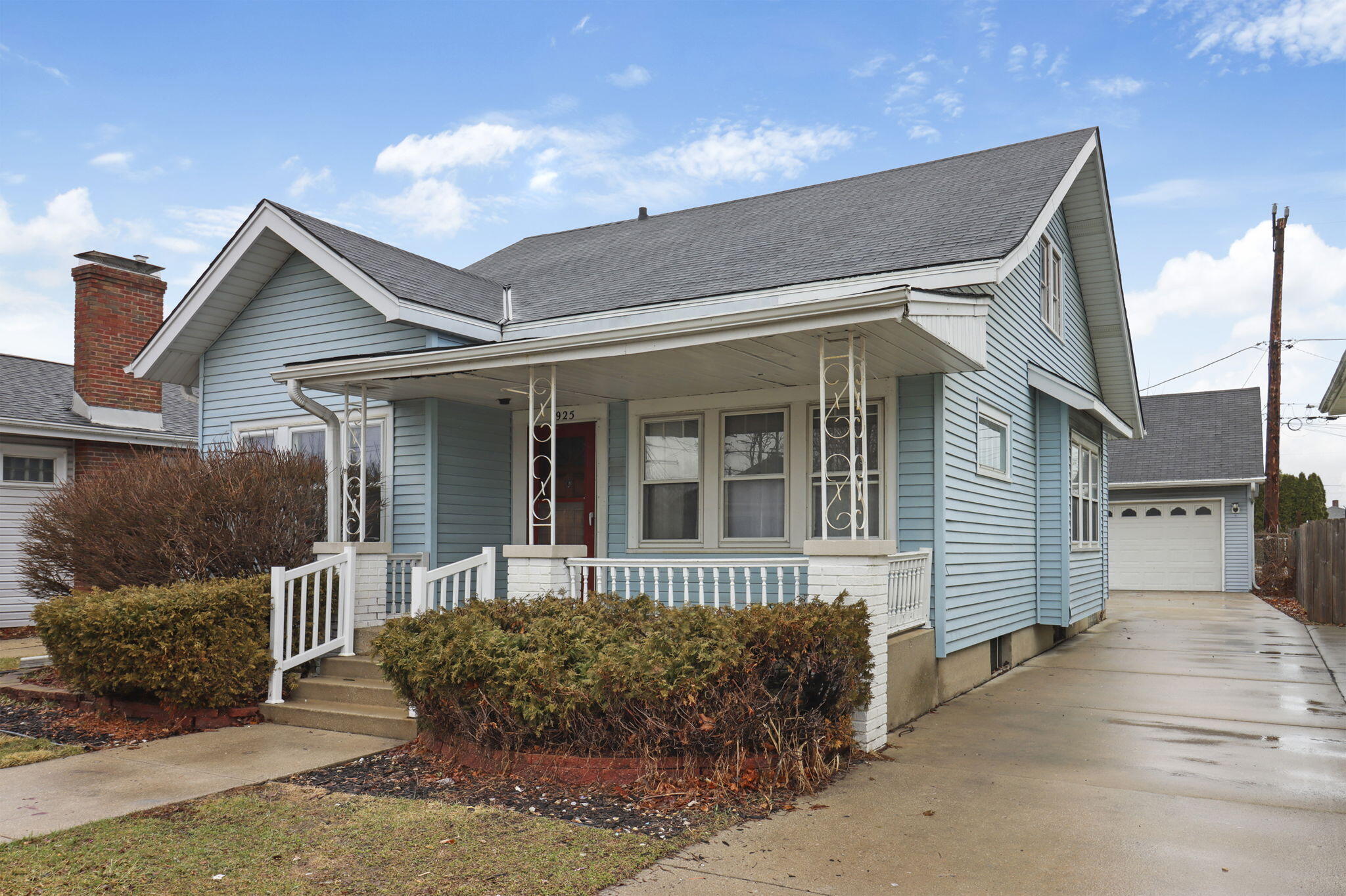 1925 Kearney Avenue Racine, WI 53403 - Photo 1 of 25 1-web-or-mls-1925 Kearney Ave, Racine, W