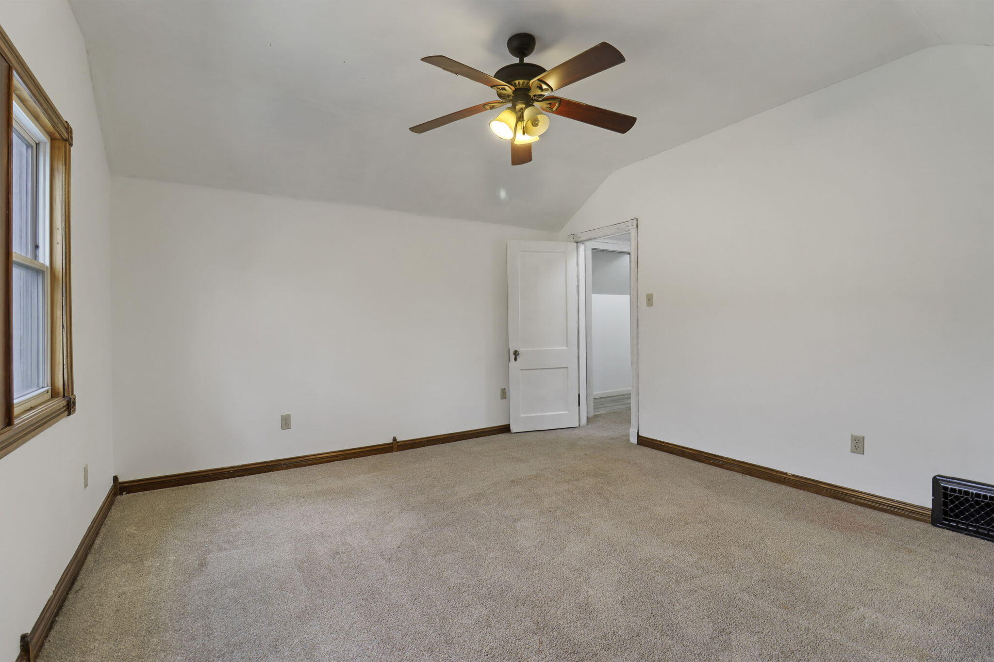 1925 Kearney Avenue Racine, WI 53403 - Photo 15 of 25 15-web-or-mls-1925 Kearney Ave, Racine,