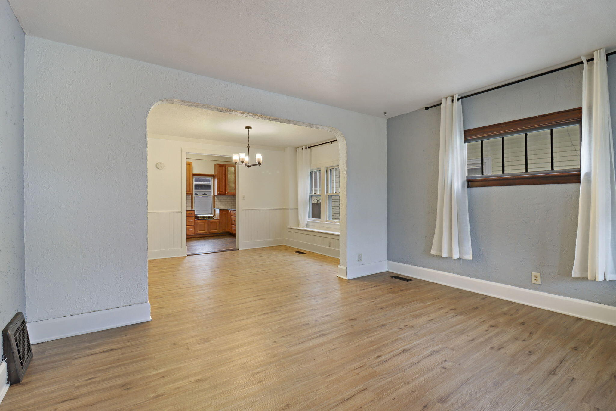 1925 Kearney Avenue Racine, WI 53403 - Photo 3 of 25 3-web-or-mls-1925 Kearney Ave, Racine, W