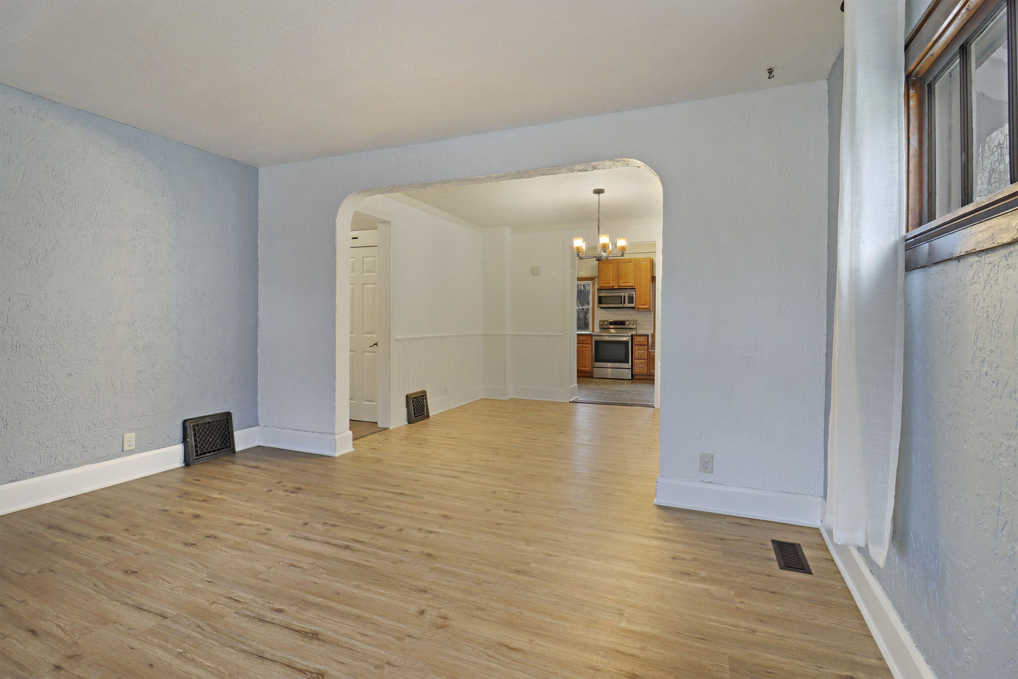 1925 Kearney Avenue Racine, WI 53403 - Photo 4 of 25 4-web-or-mls-1925 Kearney Ave, Racine, W