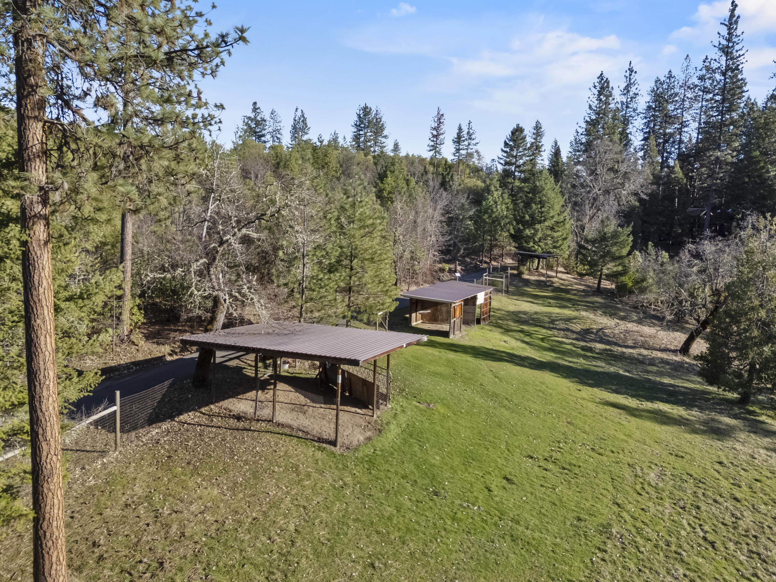 11376 Ramsey Road Gold Hill, OR 97525 - Photo 12 of 64 75_11376 ramsey road - drone - 07