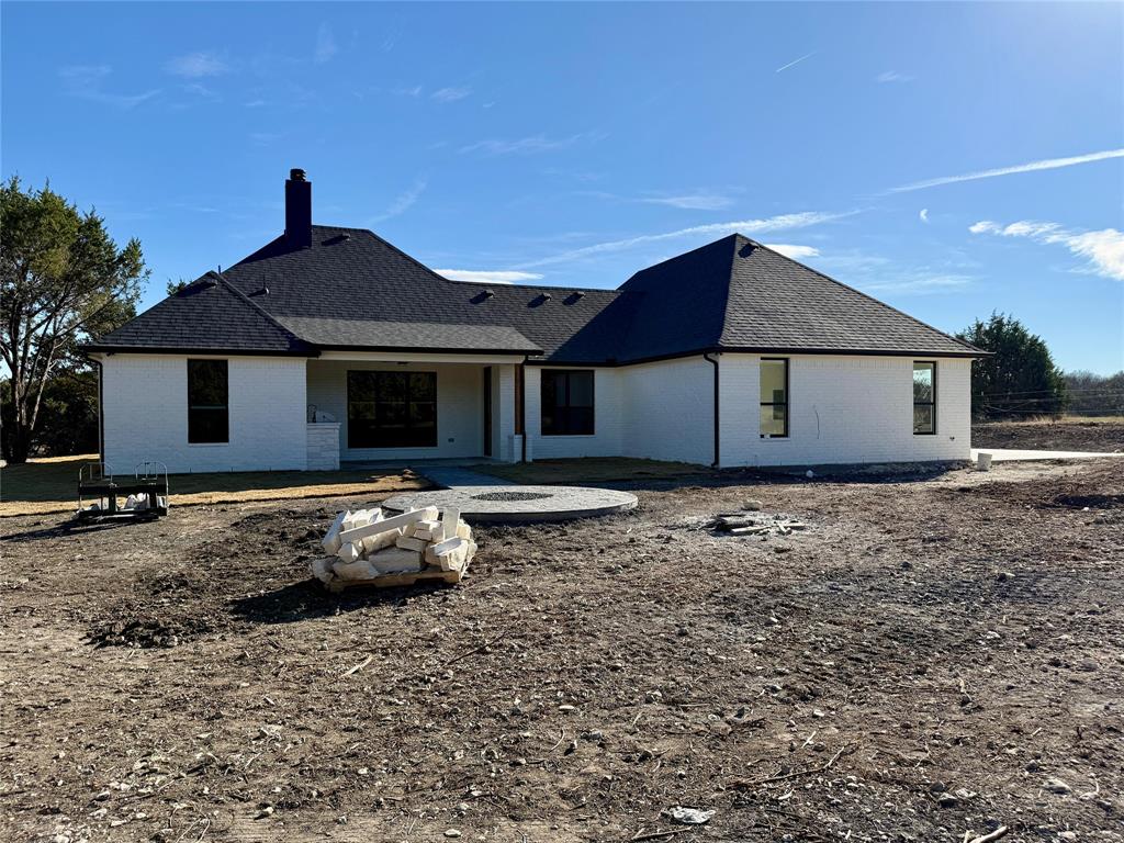 7805 Kenleigh Lane Rio Vista, TX 76093 - Photo 25 of 37 a front view of a house with a yard
