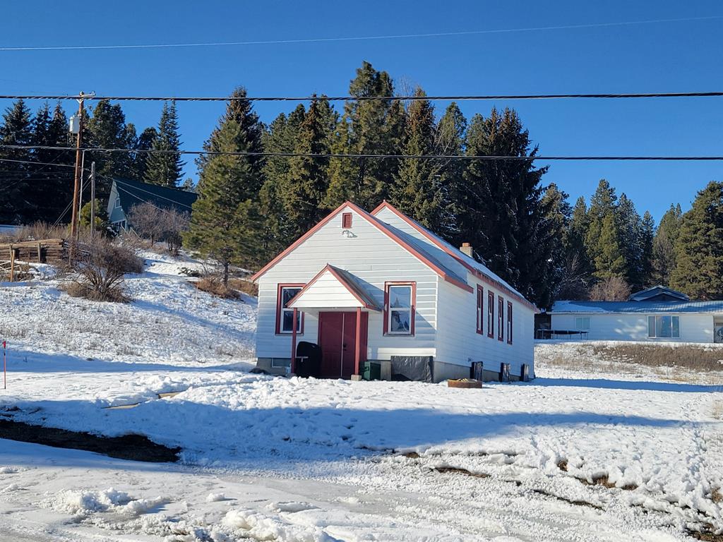 104 West Glen Street Cascade, ID 83611 - Photo 1 of 19 Main View