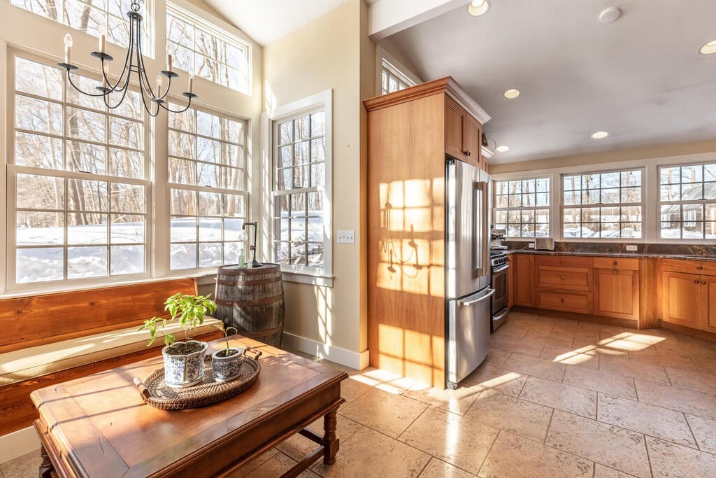 356 Main Street Amesbury, MA 01913 - Photo 23 of 42