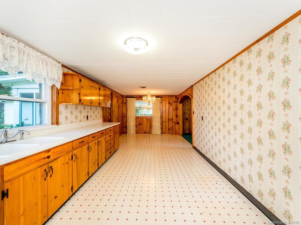 3225 Island Ford Road Brevard, NC 28712 - Photo 12 of 32 Gallery Image 12