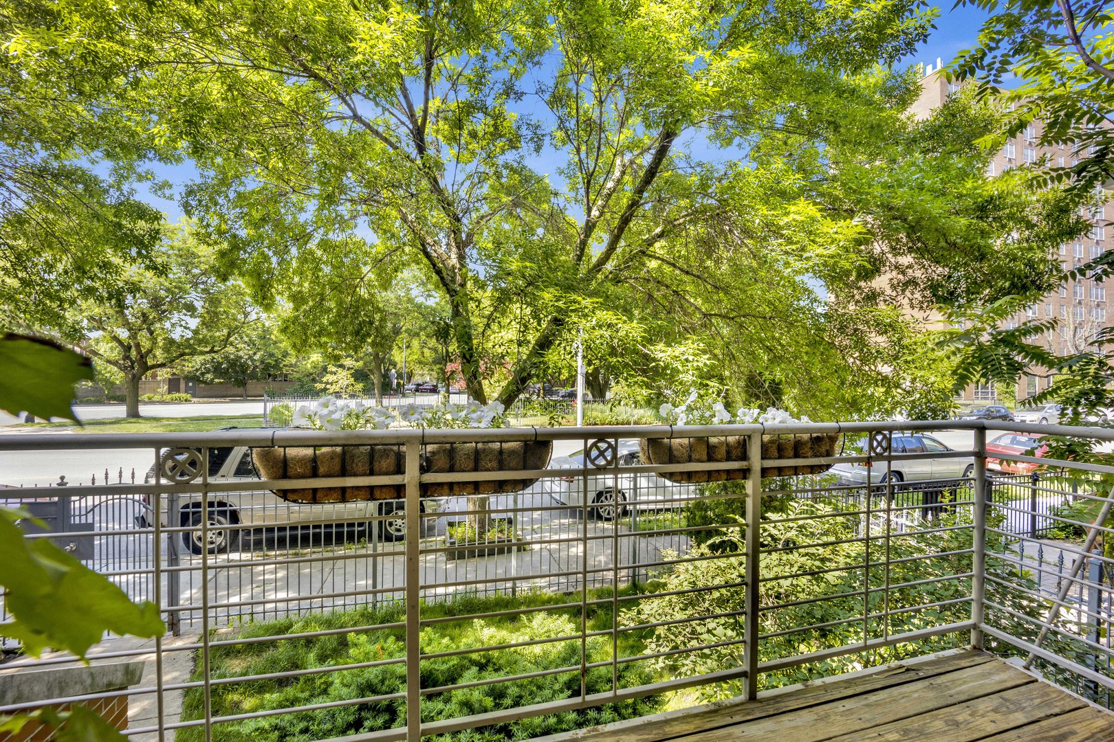 6025 North Ridge Avenue, Unit 1W Chicago, IL 60660 - Photo 11 of 27 Gallery Image 11