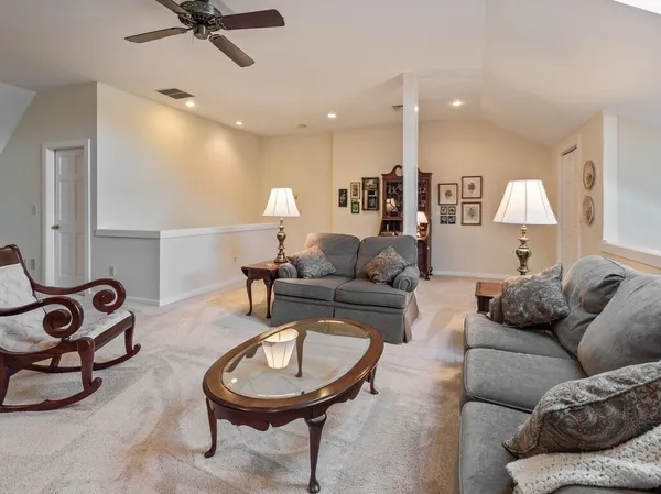 $775,000 | 70-5 South Quinsigamond Avenue, Unit 5, Shrewsbury, MA 01545
