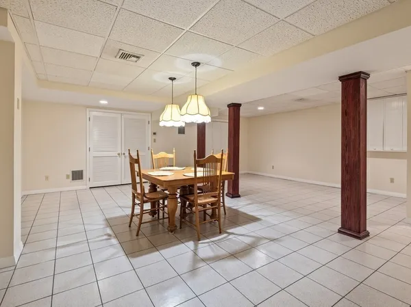 $775,000 | 70-5 South Quinsigamond Avenue, Unit 5, Shrewsbury, MA 01545