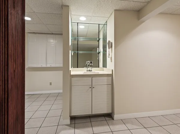 $775,000 | 70-5 South Quinsigamond Avenue, Unit 5, Shrewsbury, MA 01545