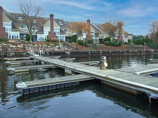 $775,000 | 70-5 South Quinsigamond Avenue, Unit 5, Shrewsbury, MA 01545