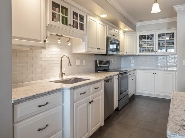 $775,000 | 70-5 South Quinsigamond Avenue, Unit 5, Shrewsbury, MA 01545