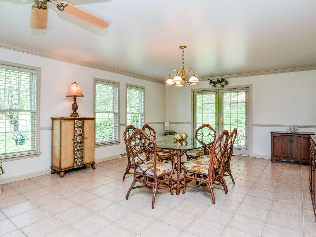 390 Dinnerbell Road Butler, PA 16002 - Photo 12 of 25