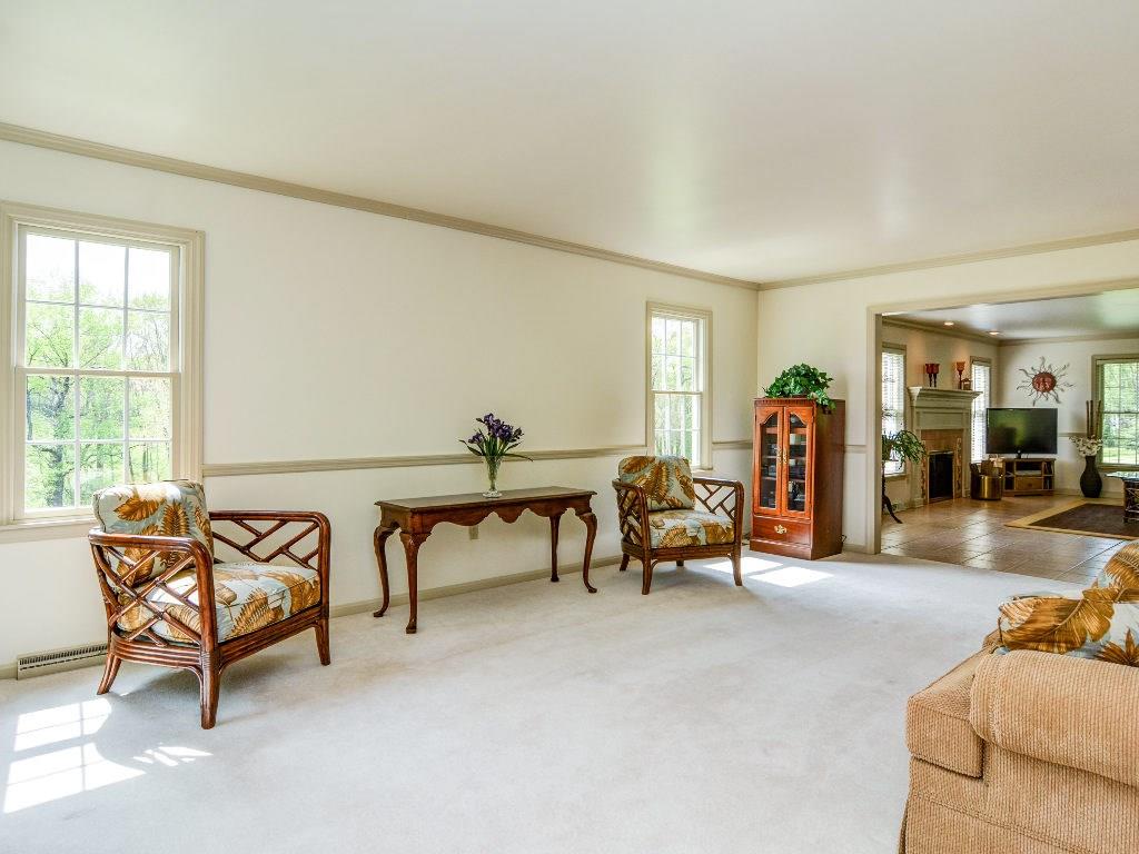 390 Dinnerbell Road Butler, PA 16002 - Photo 5 of 25