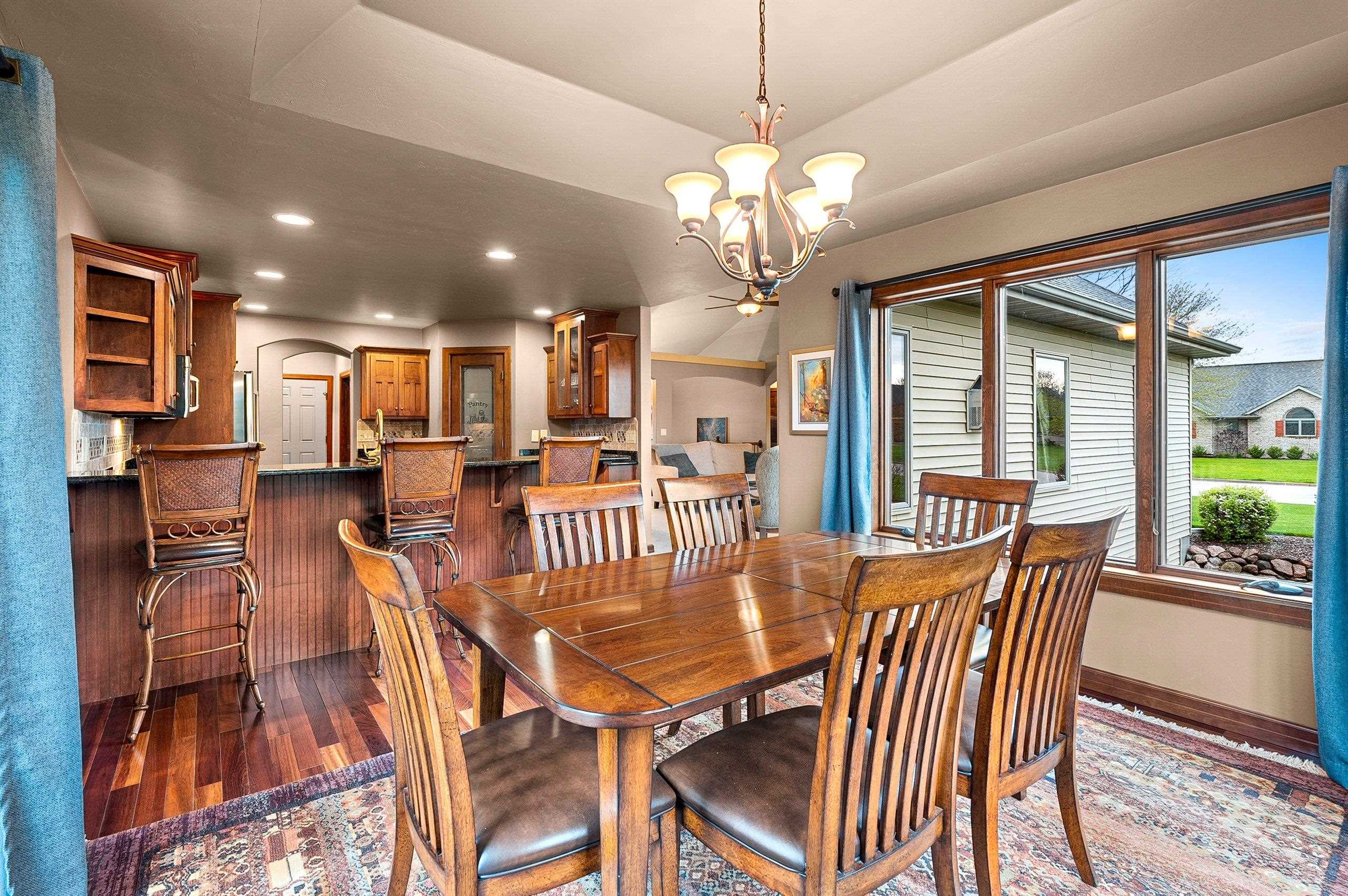 976 Springfield Drive De Pere, WI 54115 - Photo 15 of 83