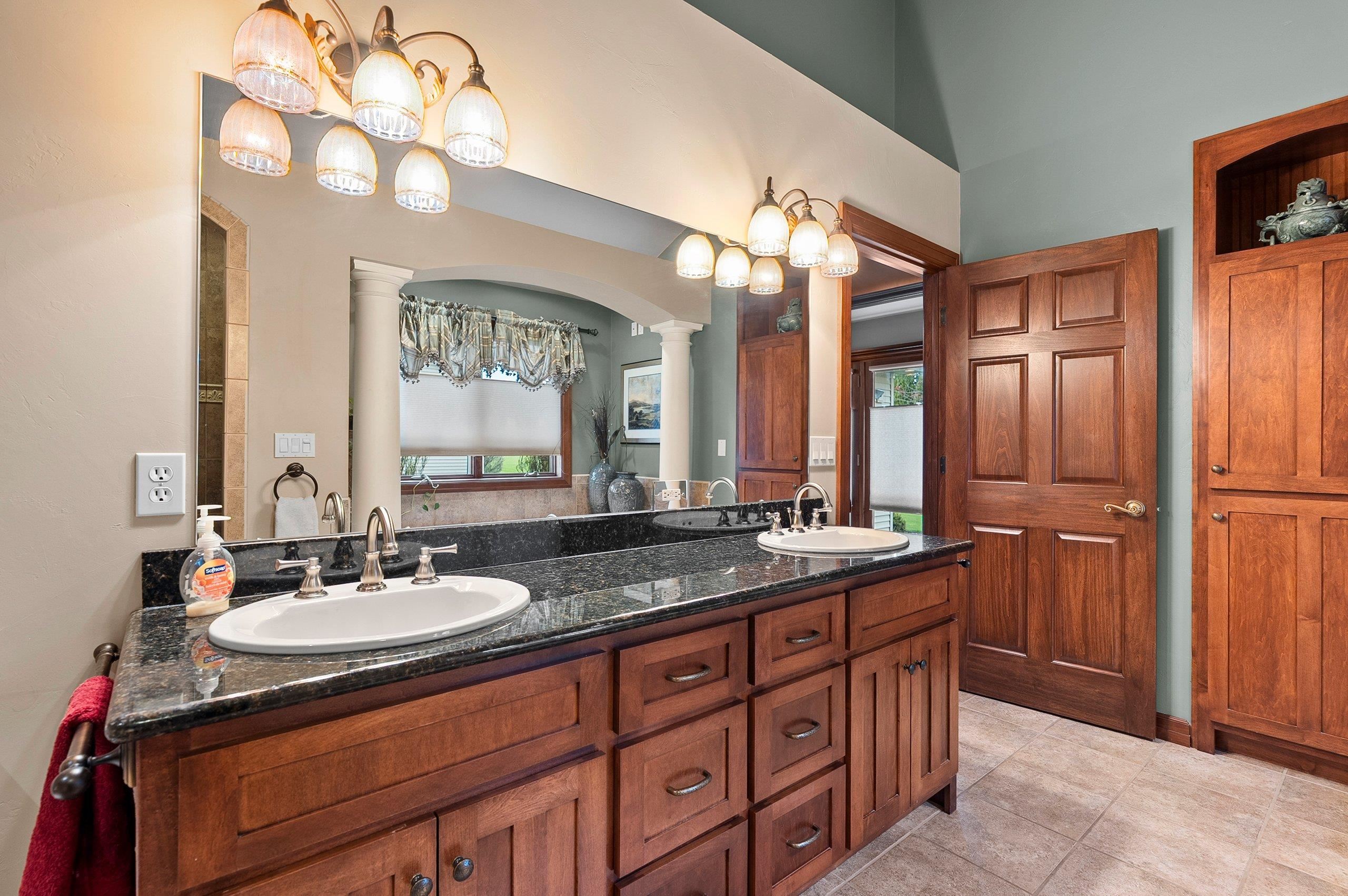 976 Springfield Drive De Pere, WI 54115 - Photo 32 of 83